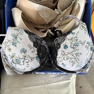 Lane Bryant Cacique Bra. Push up
